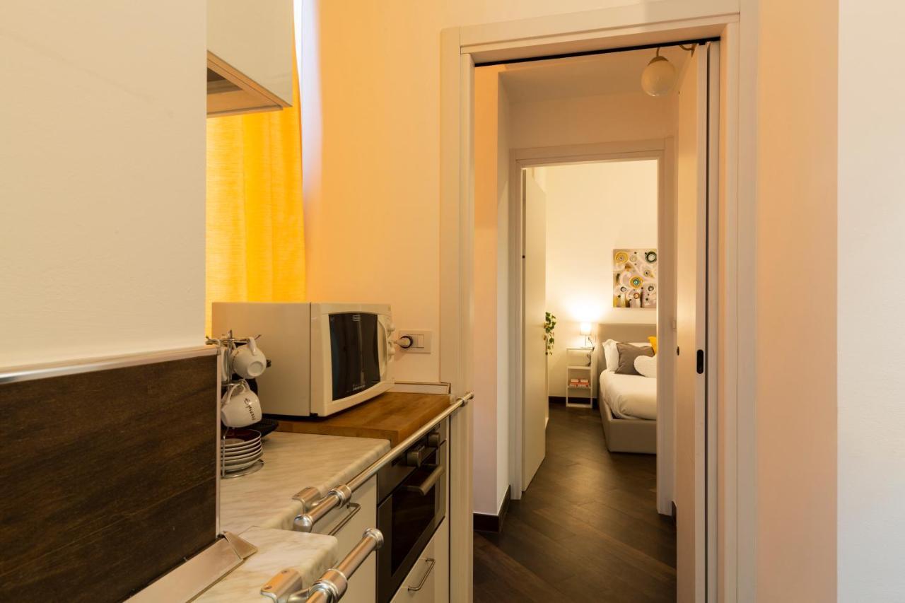 Living Isola Apartment Milan Exterior photo