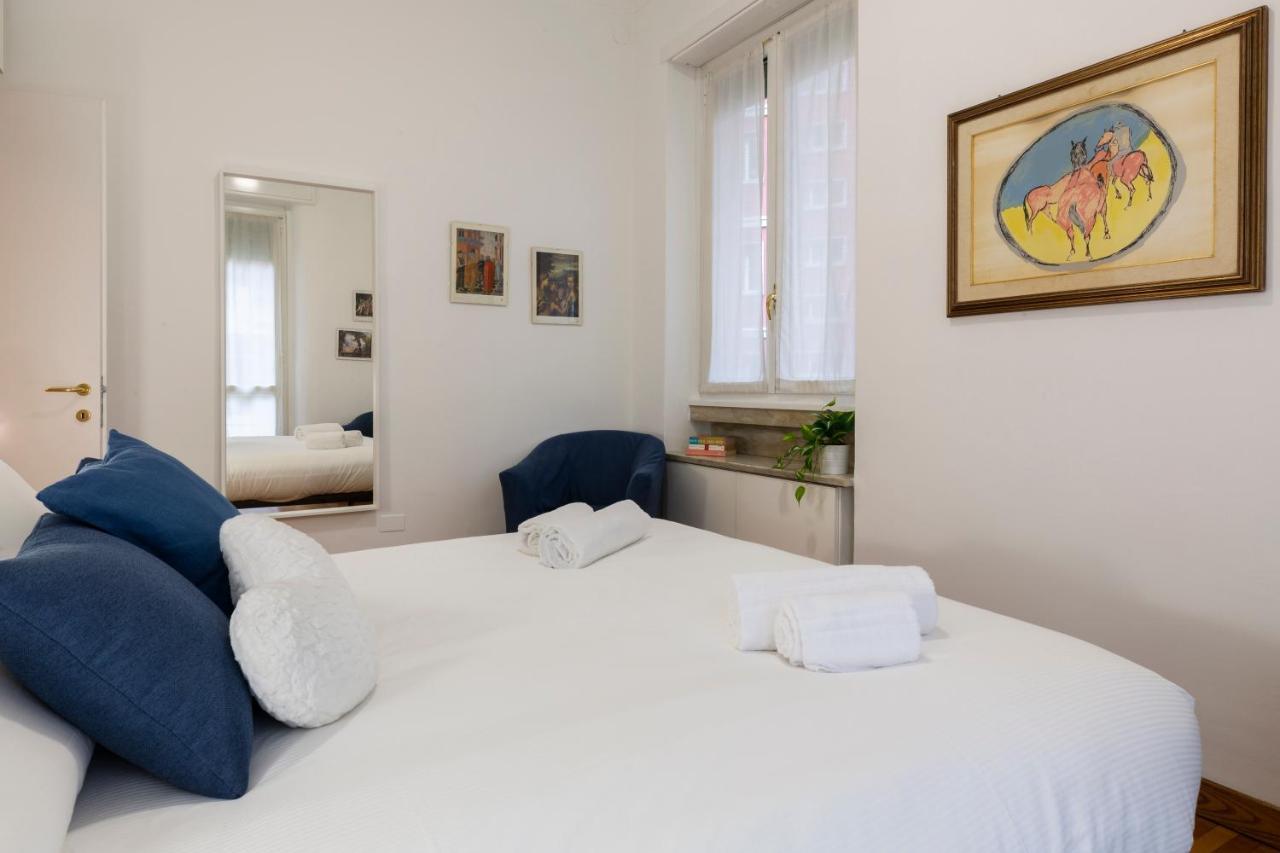 Living Isola Apartment Milan Exterior photo