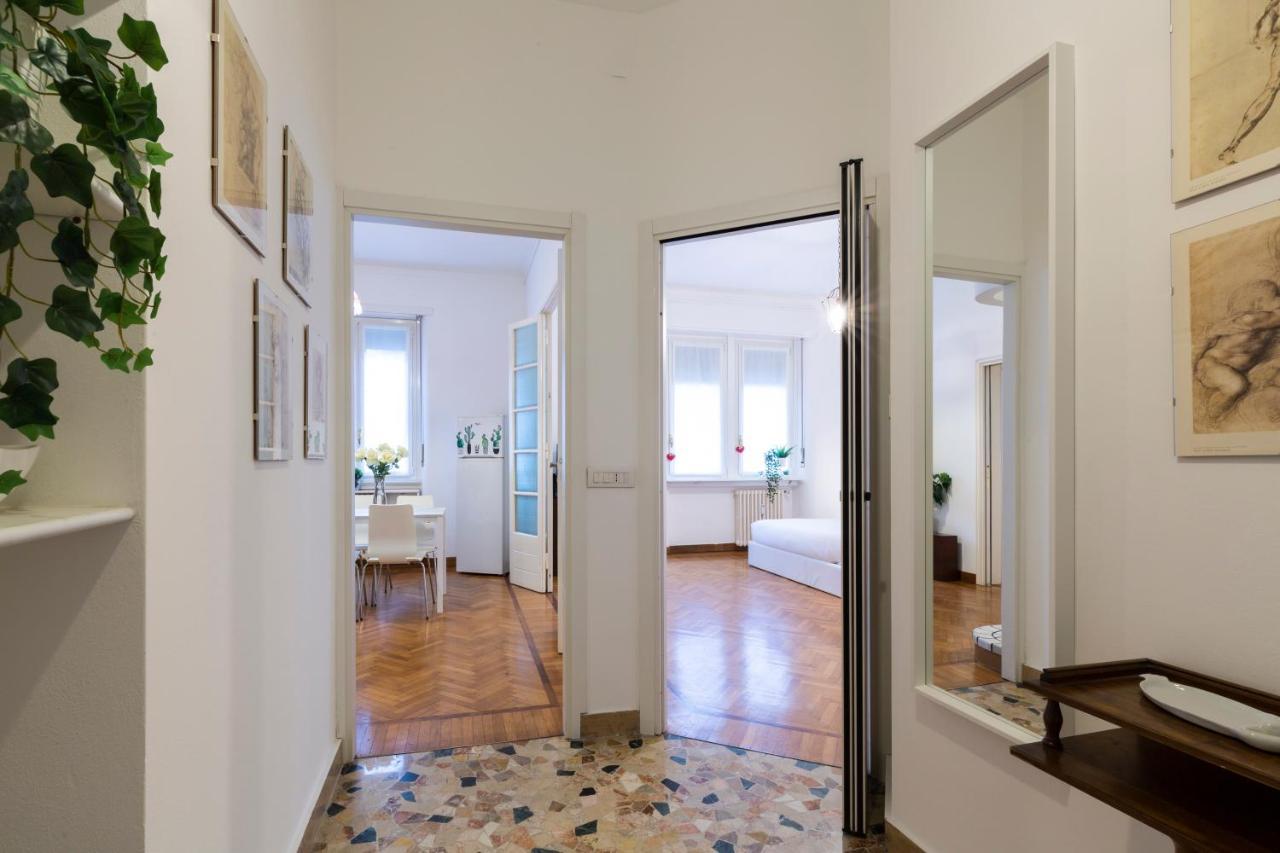 Living Isola Apartment Milan Exterior photo